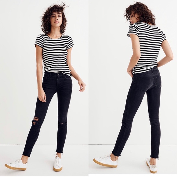 Madewell Denim - • Madewell • Tall 9” High Rise Skinny Jeans Black